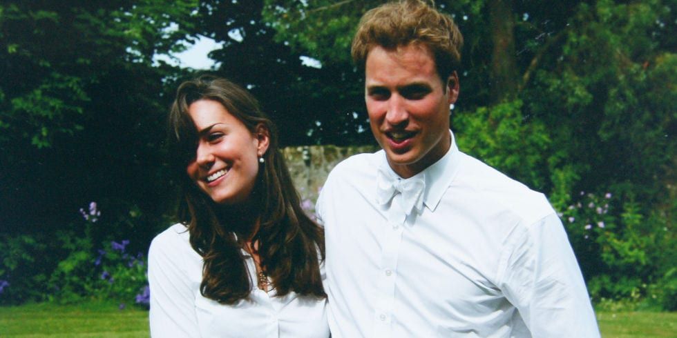hbz-royal-family-2005-kate-middleton-prince-william-graduation-gettyimages-109825776