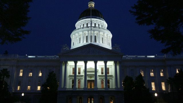 red-capitol