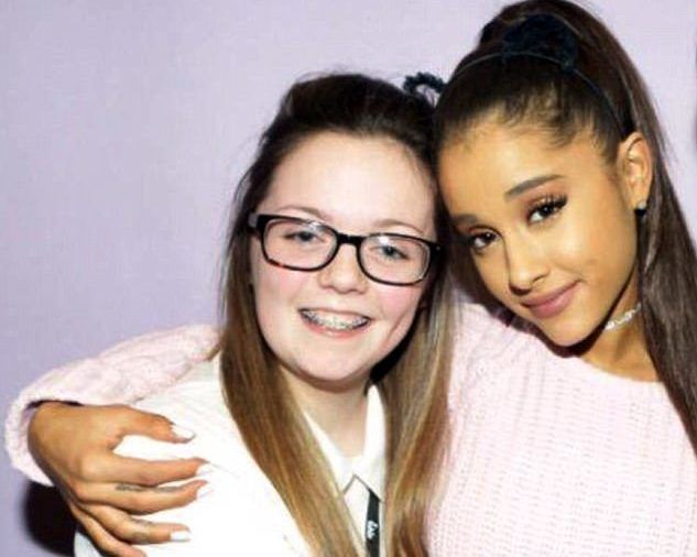 Ariana Grande Manchester 2