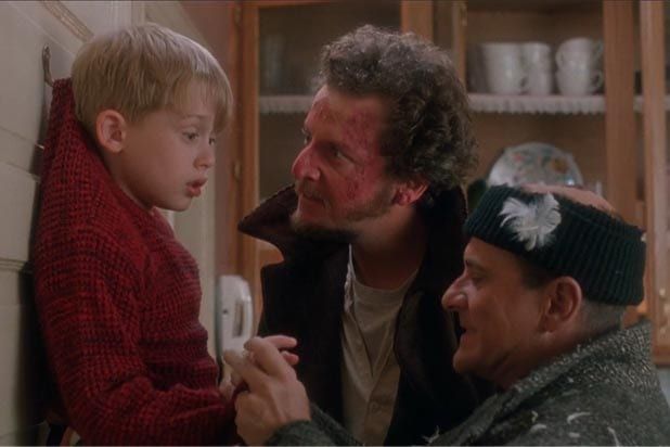 home alone finger scene joe pesci